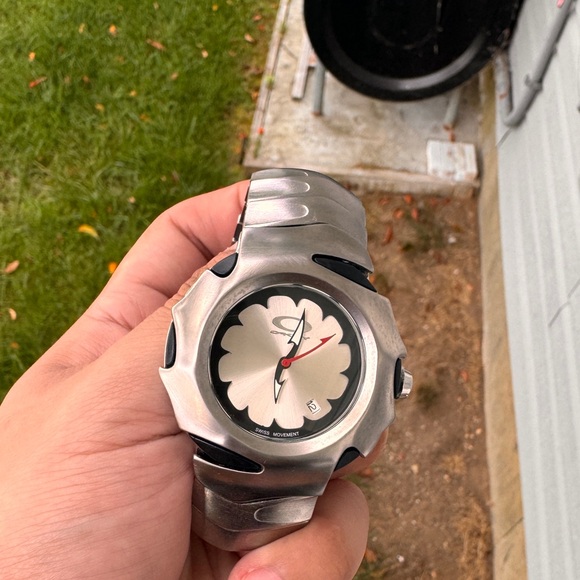 Oakley Silver Blade Watch - Picture 1 of 6